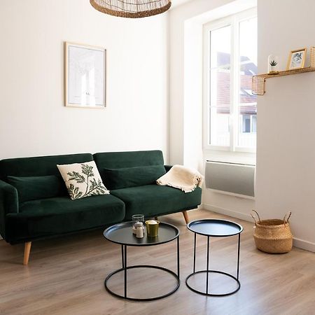 Stylish Sunrise : T3 Lumineux Au Coeur De Pau Apartment Luaran gambar